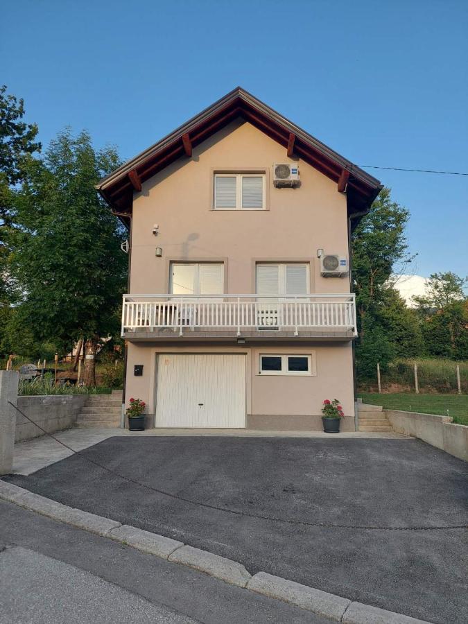 House Apartment Azra サラエヴォ エクステリア 写真