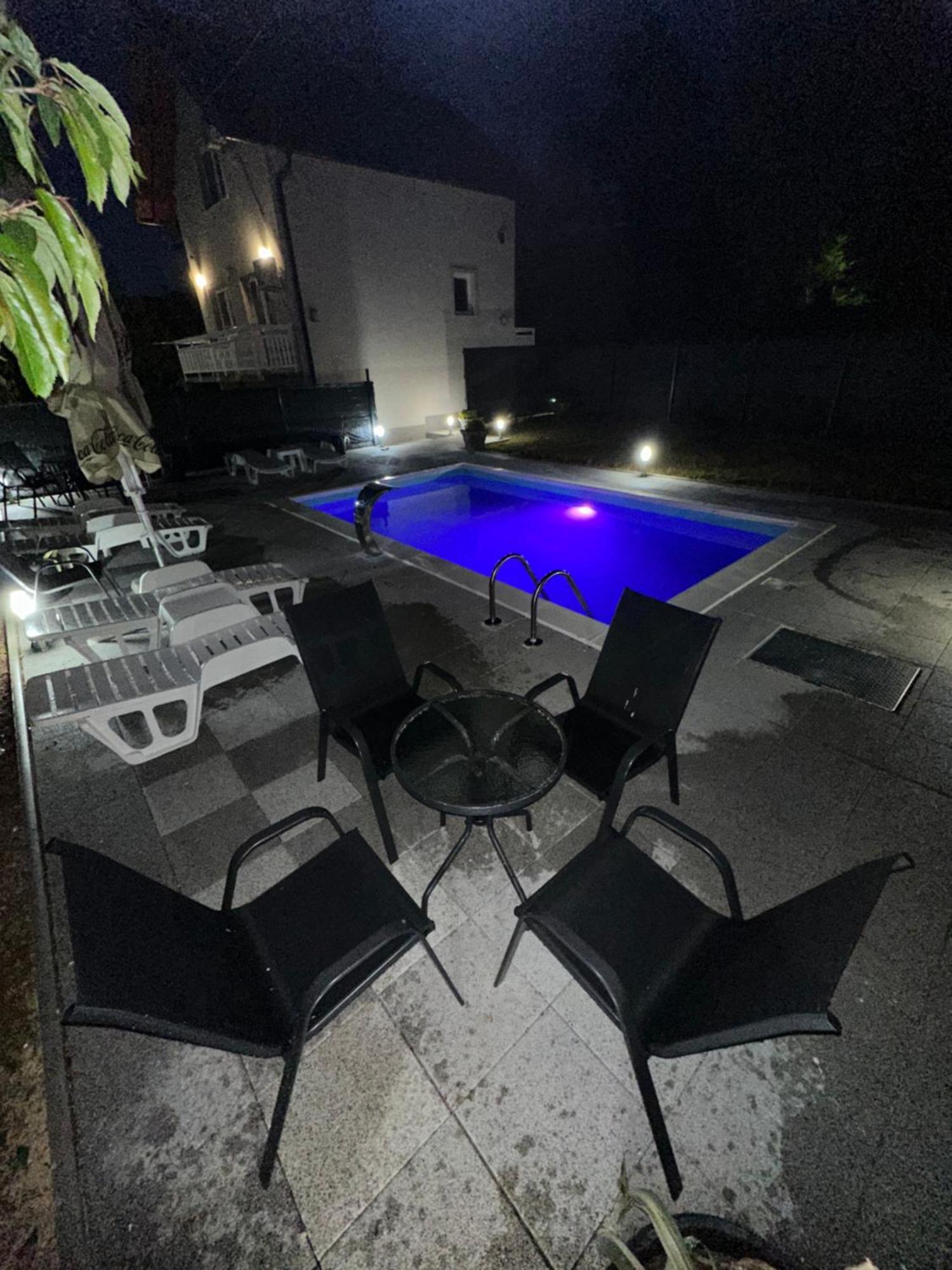 House Apartment Azra サラエヴォ エクステリア 写真